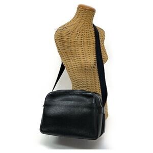LOUIS VUITTON authentic Taiga Reporter PM Bag, Crossbody/Shoulder Leather